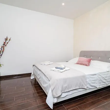 Dub Apartman *